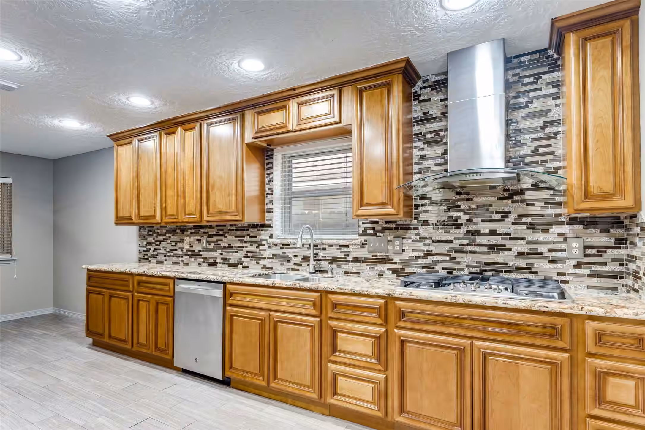 Photo 5 of 28803 Raestone Street, Spring, TX