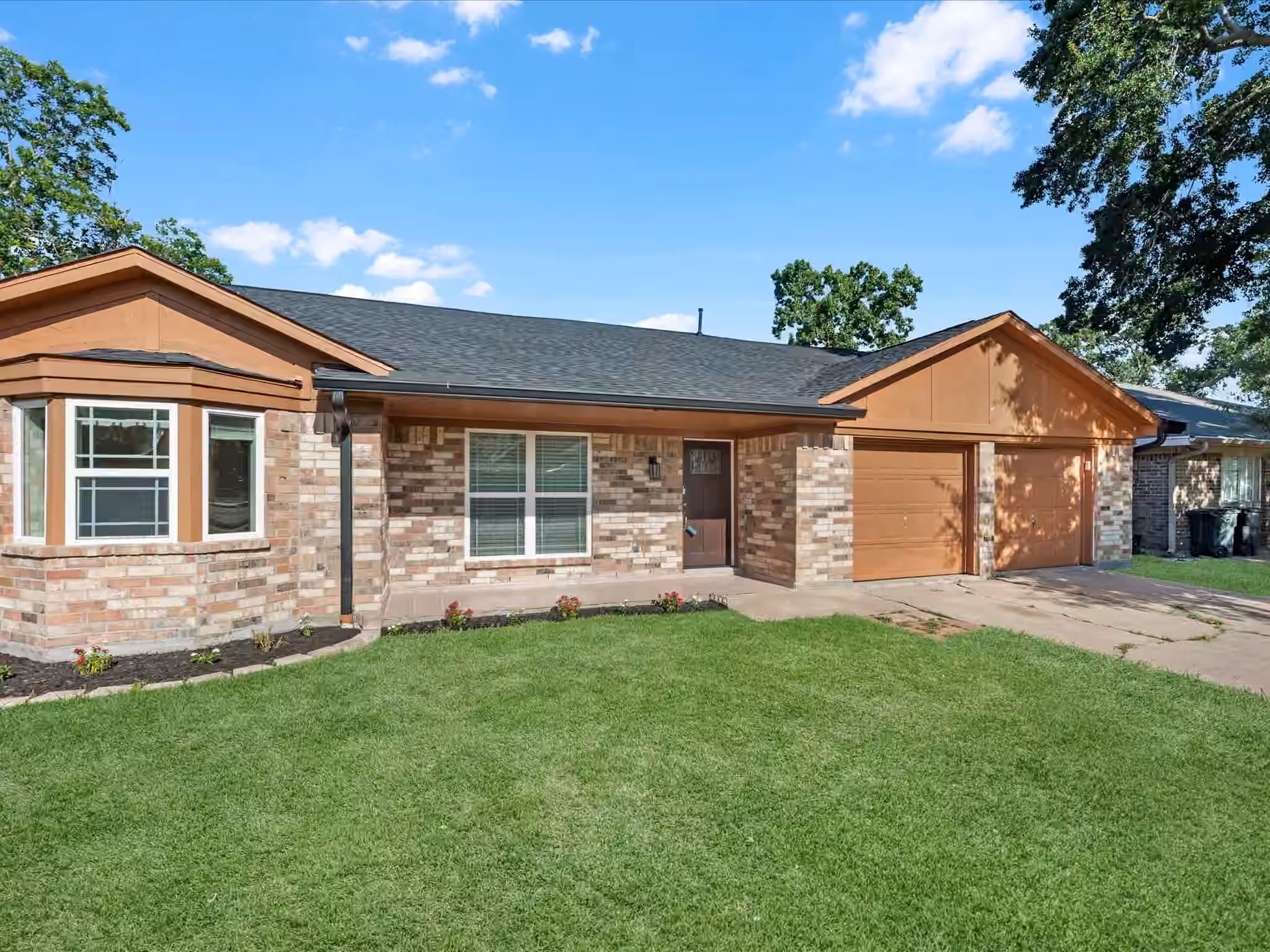 Photo 2 of 4318 Ponca Street, Pasadena, TX