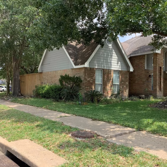 Photo 2 of 9838 Stableway Drive, Houston, TX