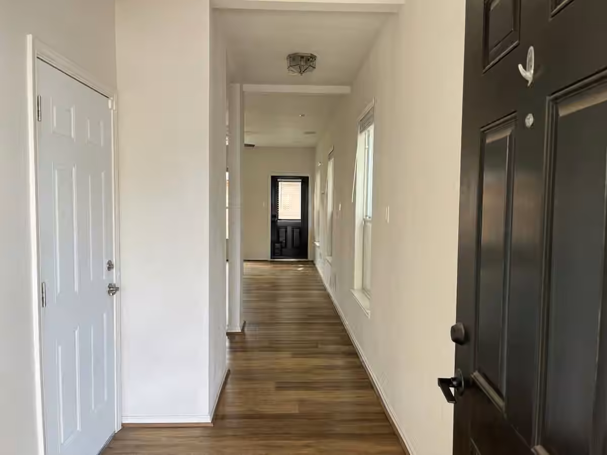 Photo 4 of 7042 Plum Creek Terrace Lane, Houston, TX