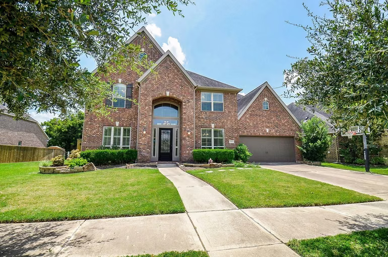 Photo 2 of 4107 Orchard Arbor Lane, Sugar Land, TX
