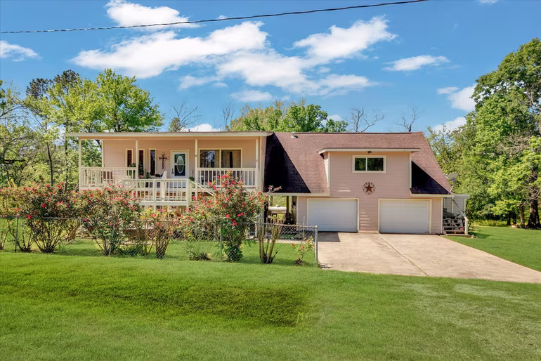 Photo of 90 County Road 2852, Cleveland, TX 77327