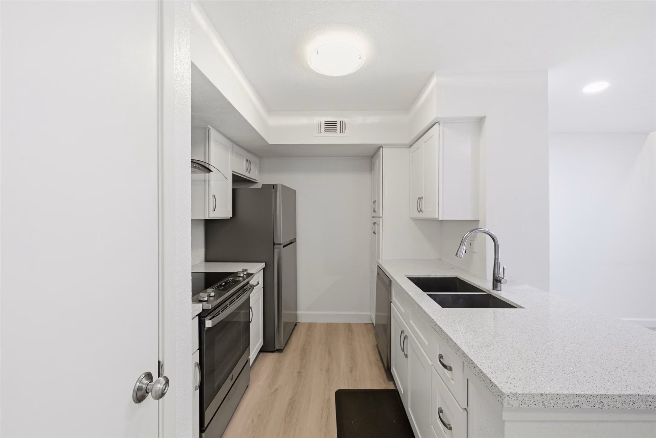 Photo 7 of 2800 Jeanetta Street 2402, Houston, TX