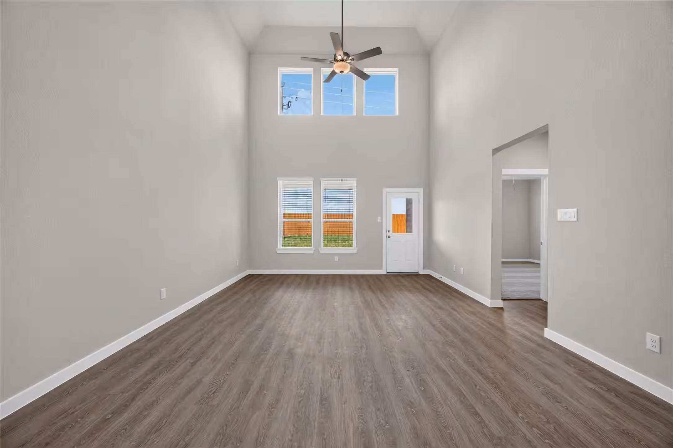 Photo 3 of 530 Tejas Village Parkway, Beasley, TX