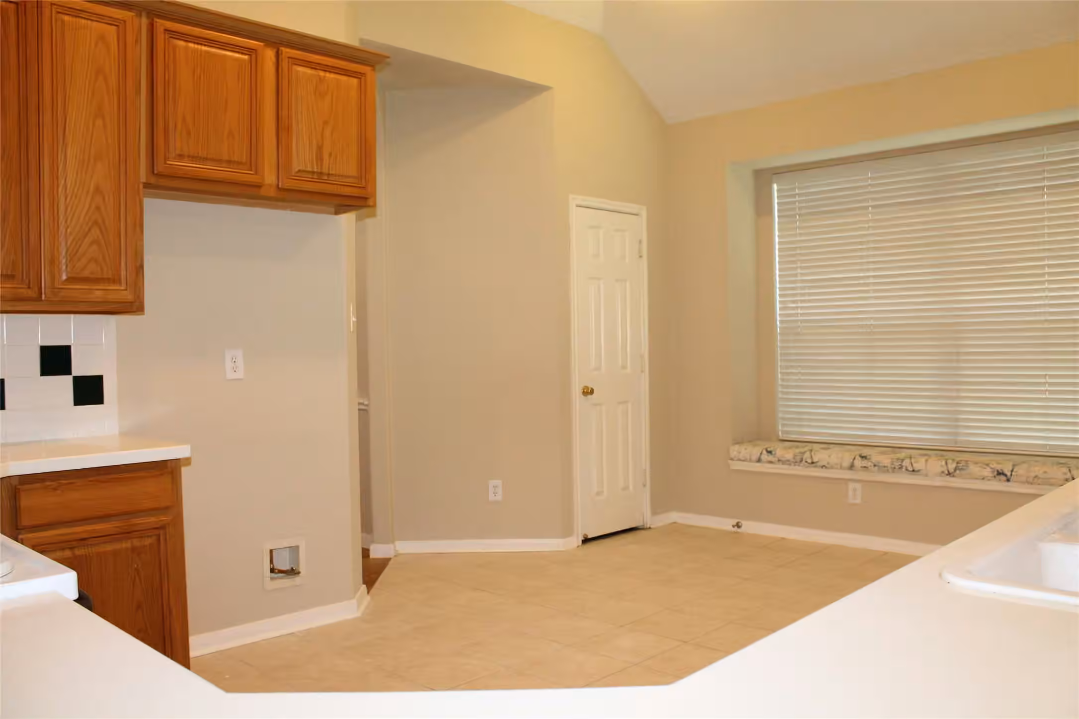 Photo 7 of 3623 Chatwood Drive, Pearland, TX