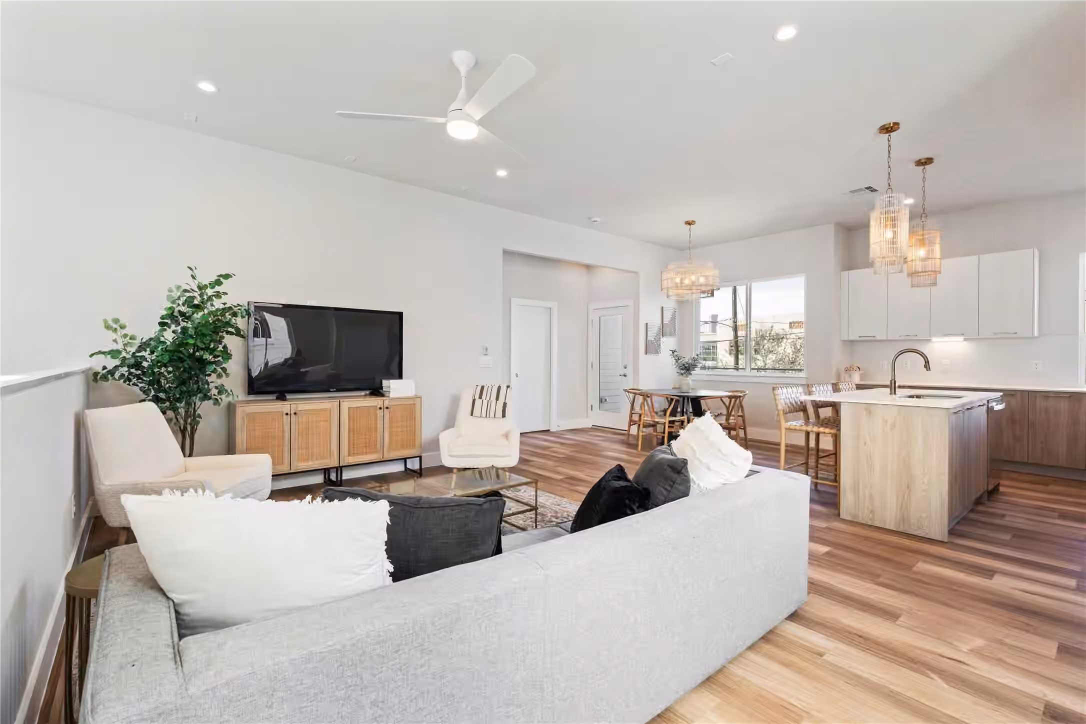 Photo of 1702 Bringhurst Street A, Houston, TX