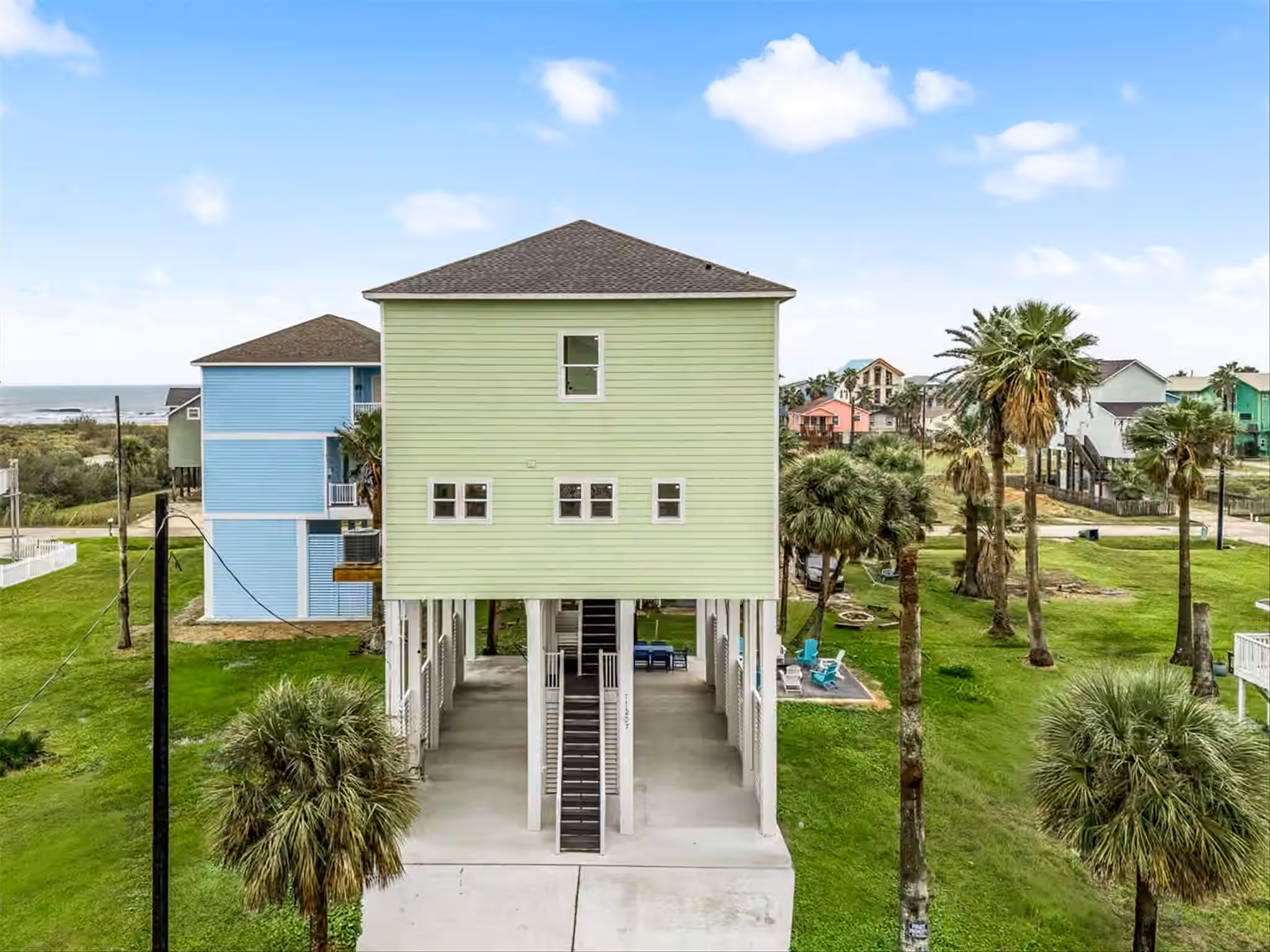 Photo 2 of 11207 Schwartz Drive, Galveston, TX