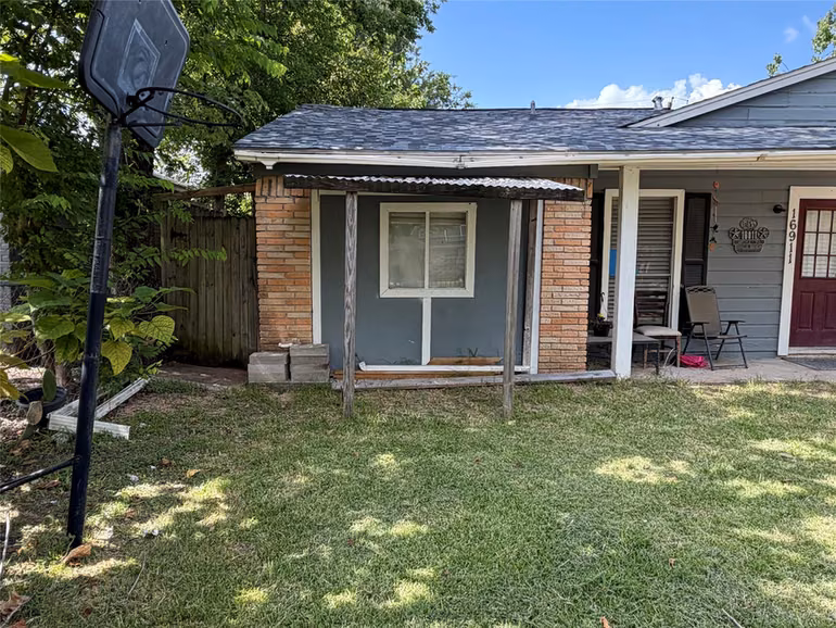 Photo 3 of 16911 Argyle Road, Houston, TX