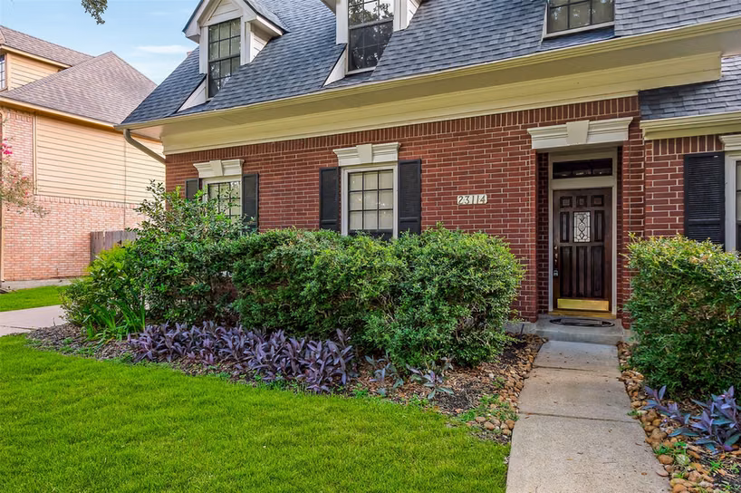 Photo 2 of 23114 Winding Knoll Drive, Katy, TX