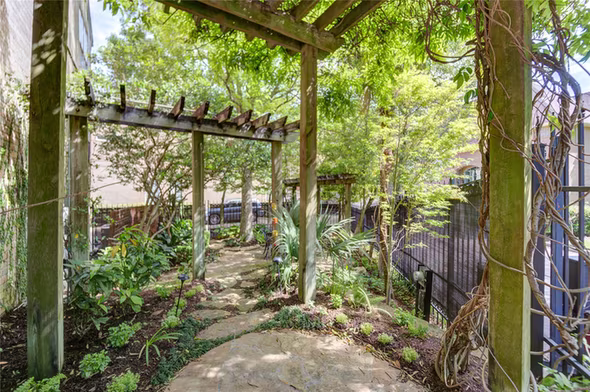 Photo 4 of 4700 Post Oak Timber Drive, Houston, TX