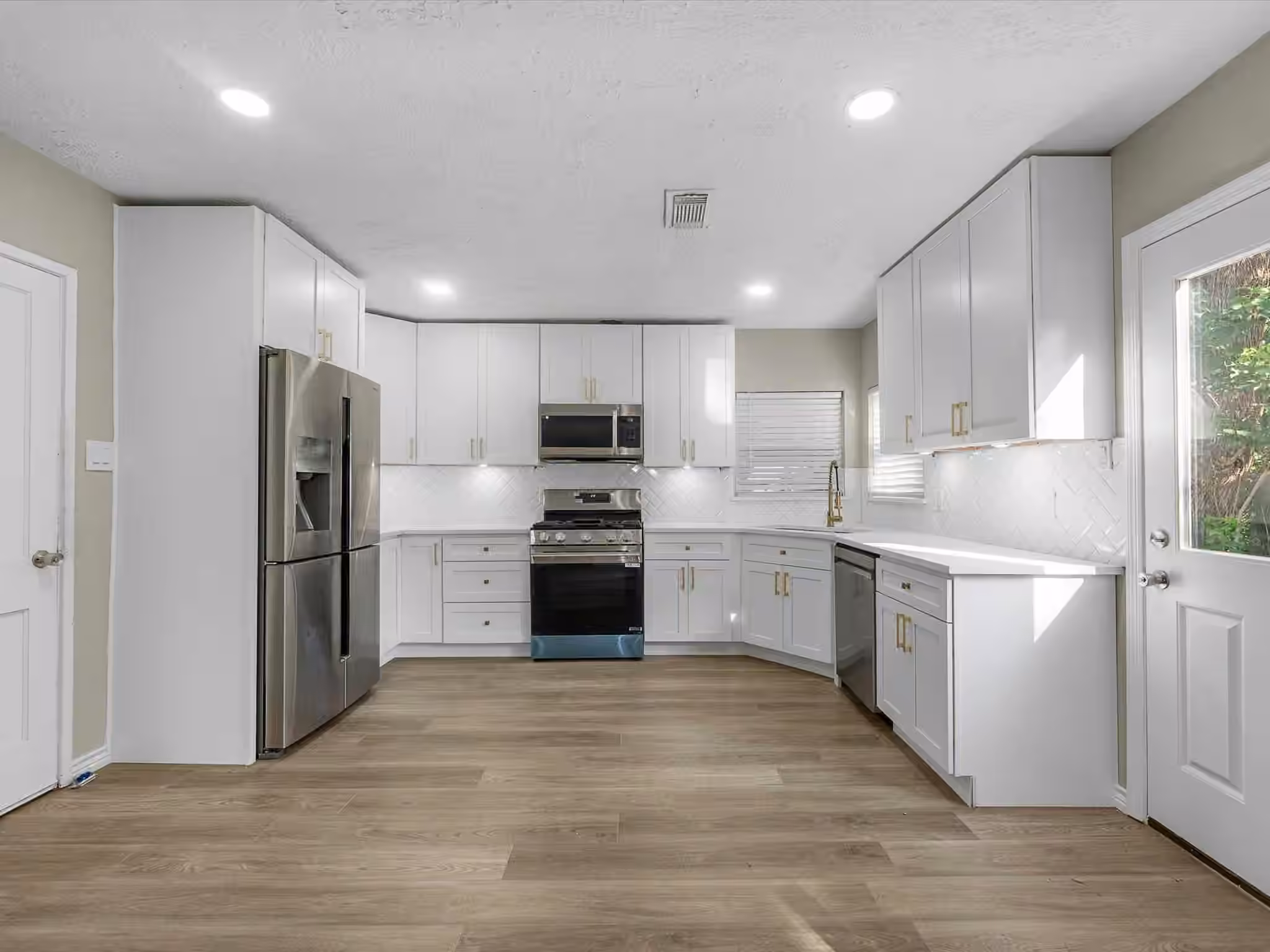 Photo 7 of 4513 Normandy Way, Houston, TX