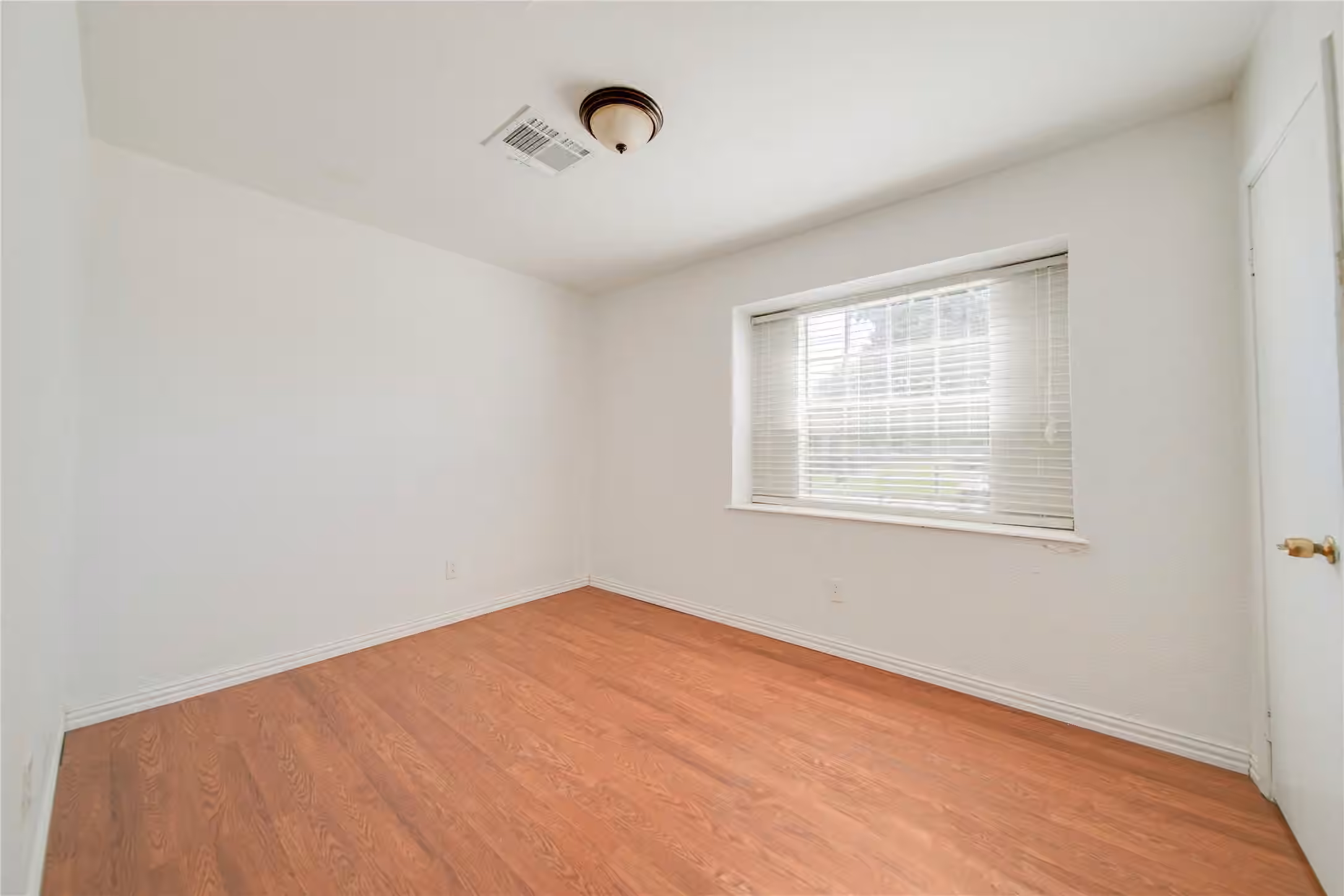 Photo 7 of 3127 Brisbane Street, Houston, TX
