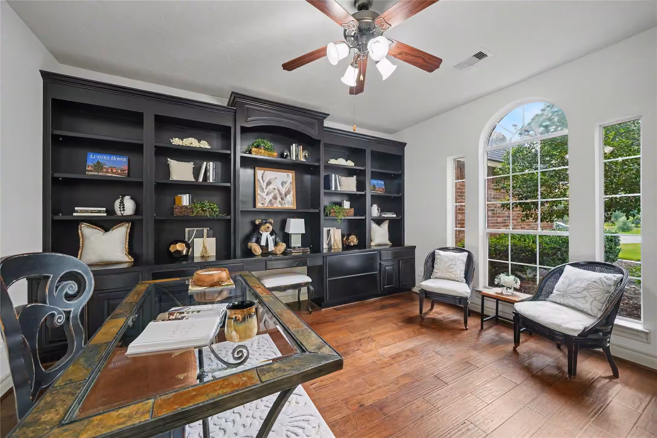 Photo 5 of 27223 Blue Cedar Lane, Spring, TX