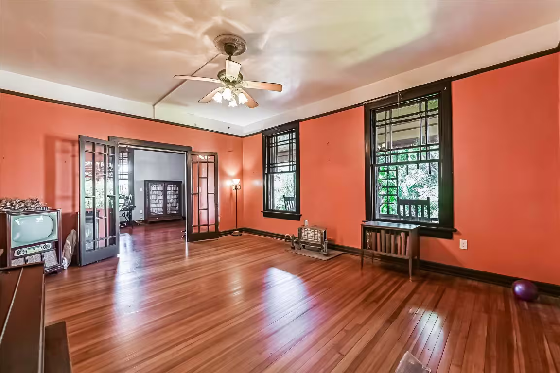 Photo 5 of 2911 Broadway Street, Galveston, TX