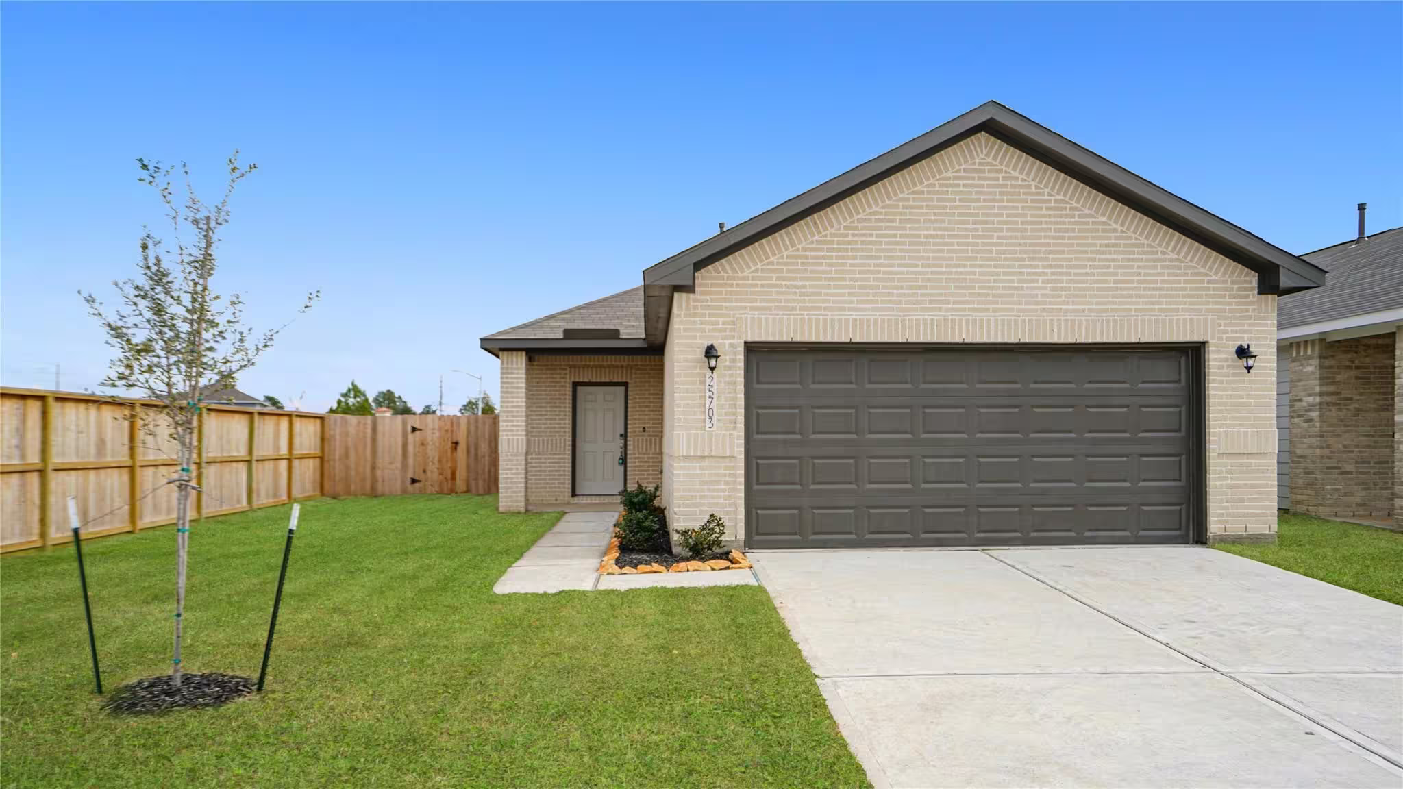 Photo 2 of 25703 Northpark Palm Drive, Porter, TX