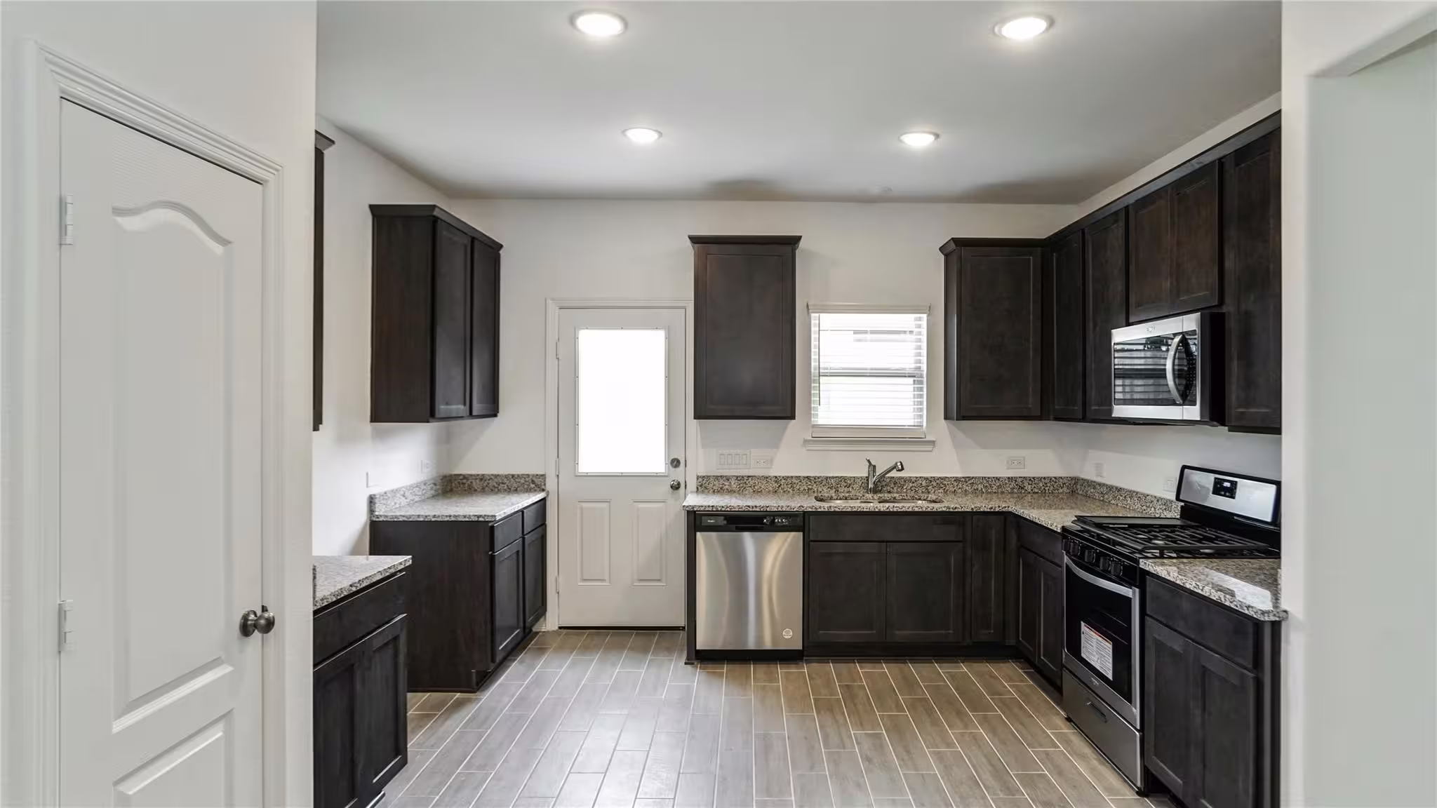 Photo 7 of 25703 Northpark Palm Drive, Porter, TX