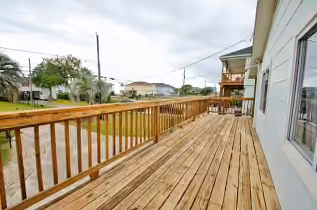 Photo 4 of 1112 7th Street, San Leon, TX