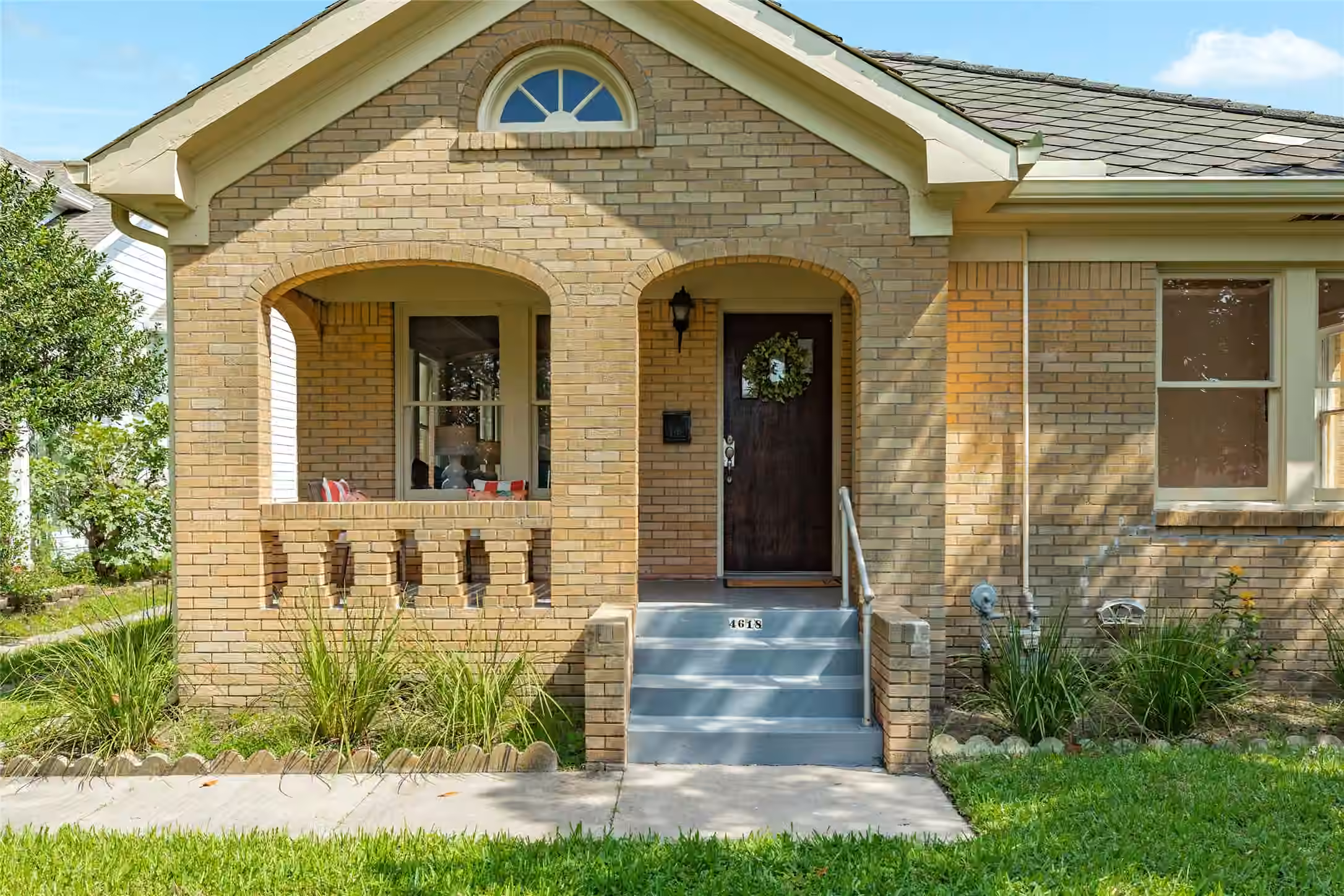 Photo of 4618 Avenue R 1/2, Galveston, TX