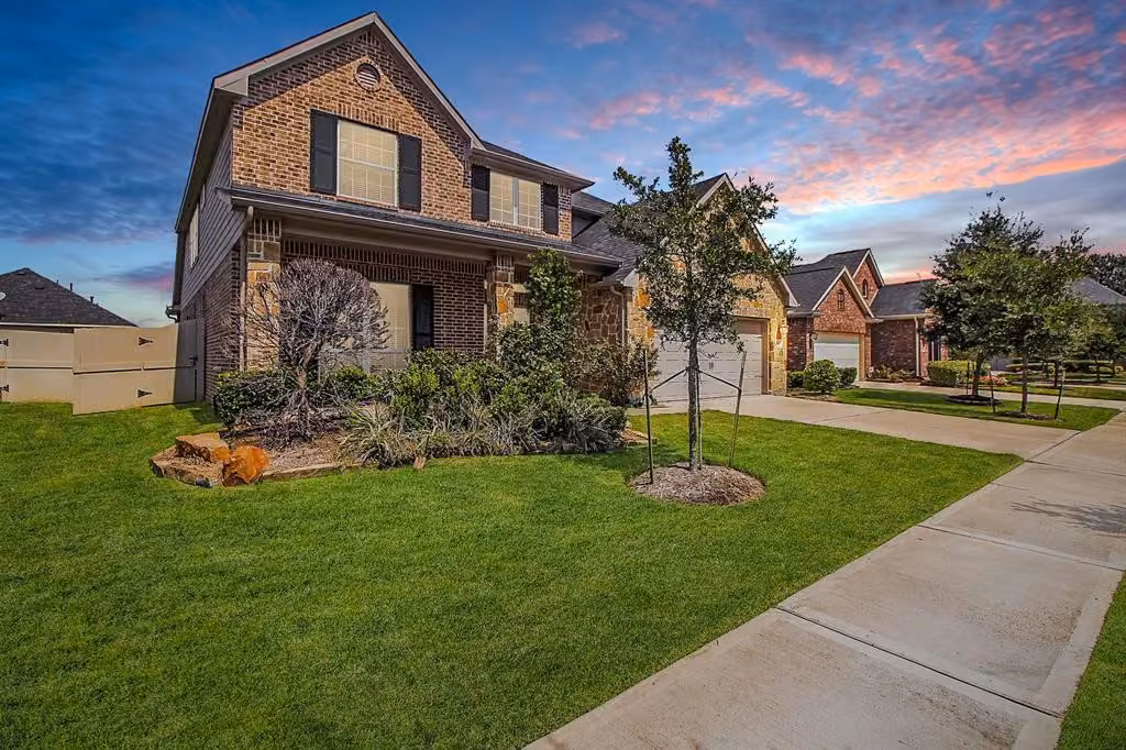 Photo 3 of 24906 LAKECREST PARK Drive, Katy, TX