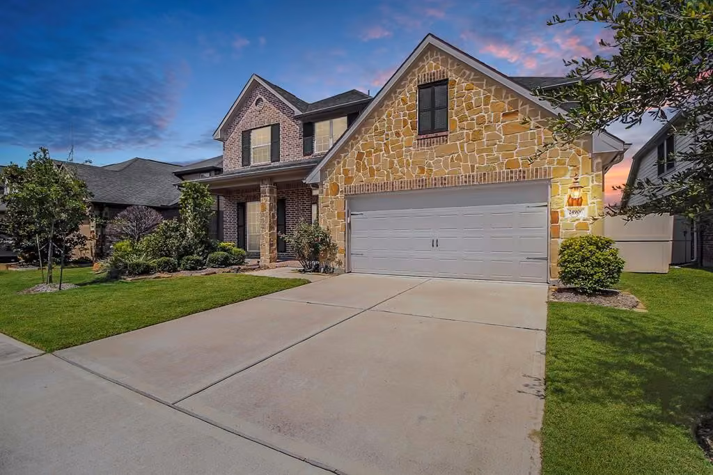 Photo 4 of 24906 LAKECREST PARK Drive, Katy, TX