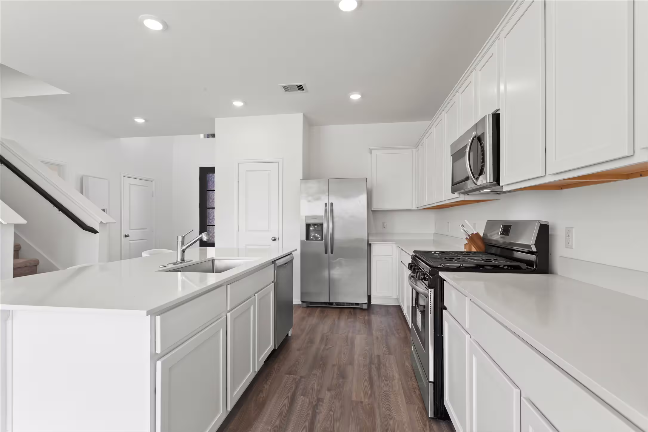 Photo 5 of 15338 Majestic Knight Drive, Houston, TX