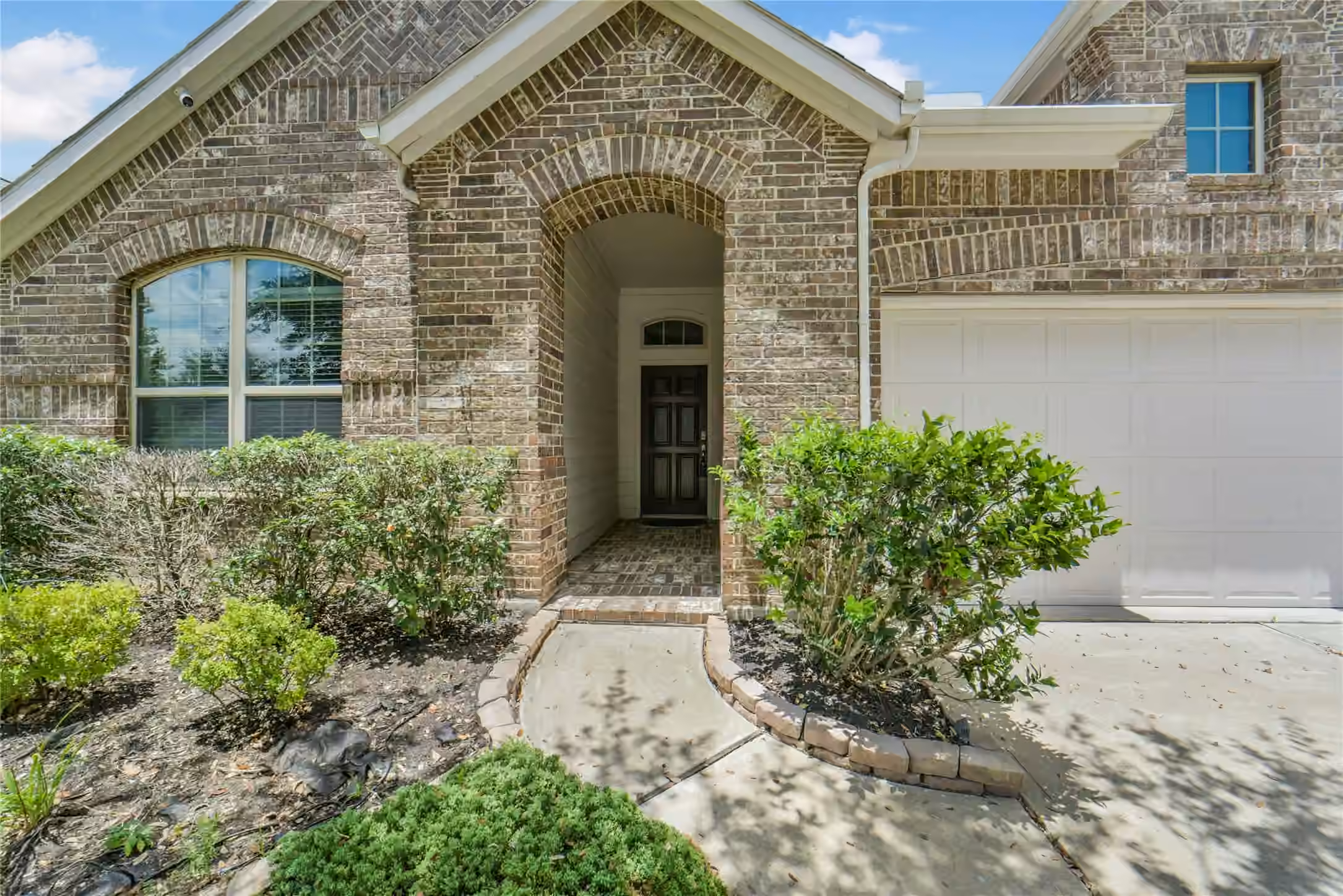 Photo 2 of 10919 Walts Run Lane, Cypress, TX