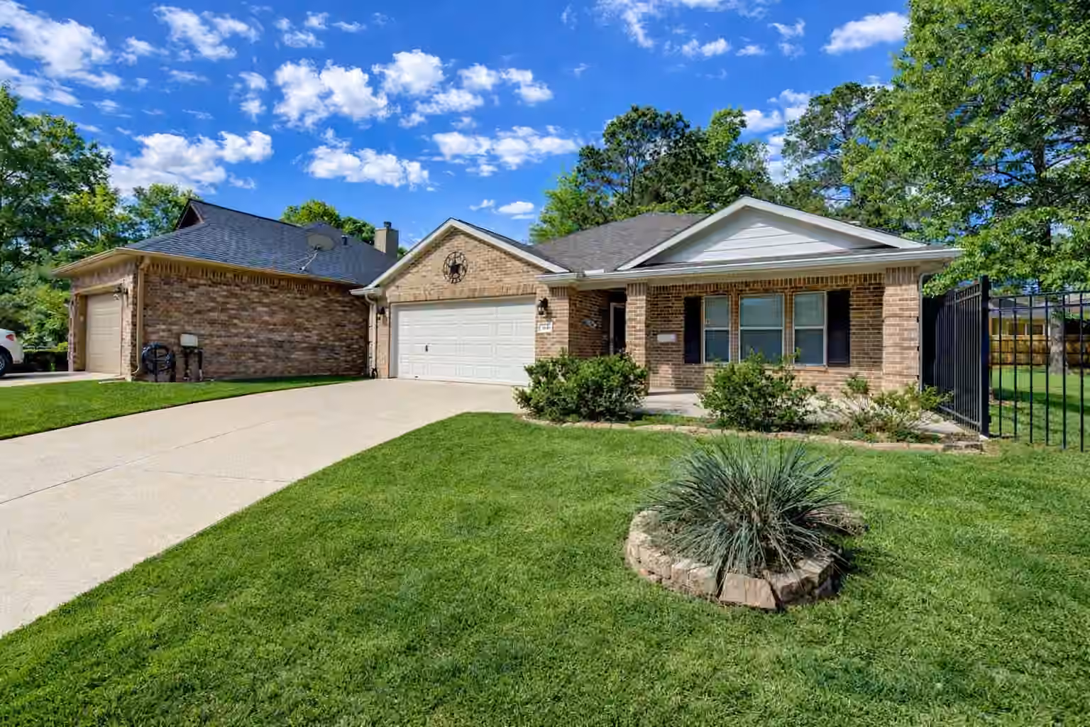 Photo 2 of 3619 Woodland Lane, Montgomery, TX