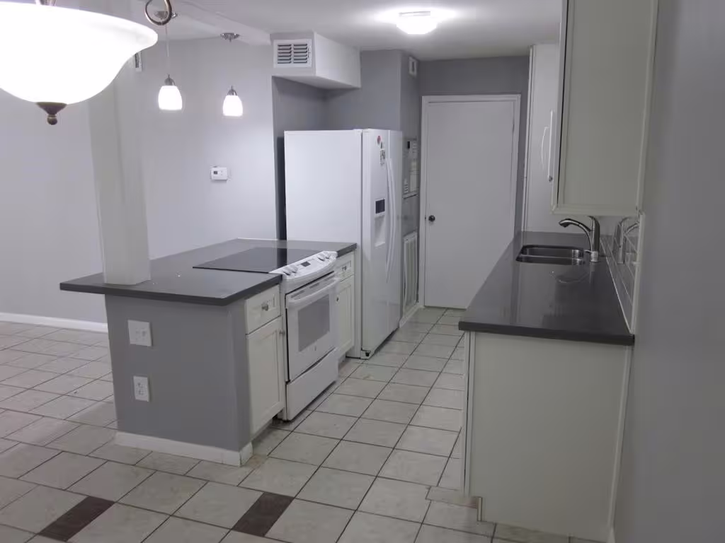 Photo 7 of 9797 Leawood Boulevard 1411, Houston, TX