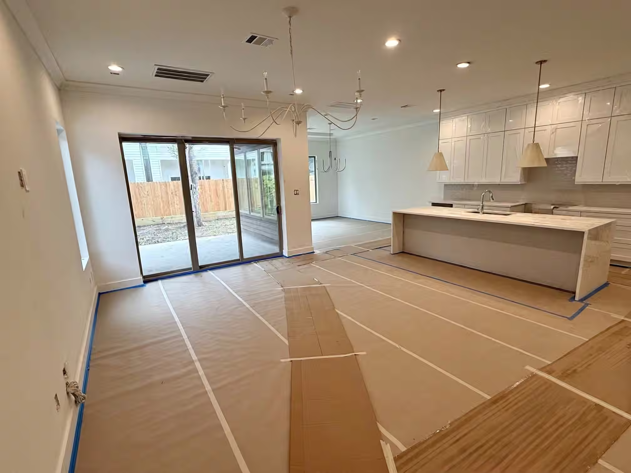 Photo 5 of 407 E 27TH Street, Houston, TX