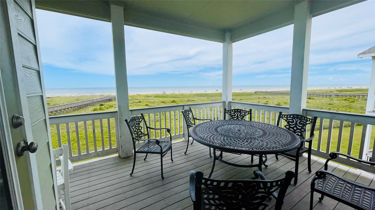 Photo 5 of 4203 Green Heron Drive, Galveston, TX