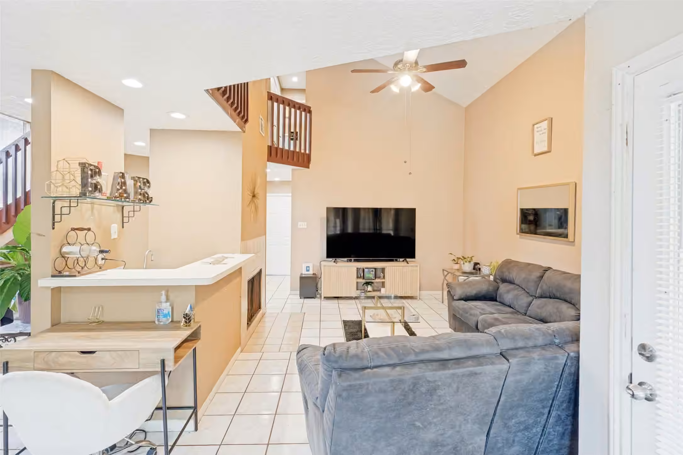 Photo 4 of 3802 Storm Creek Drive, Houston, TX