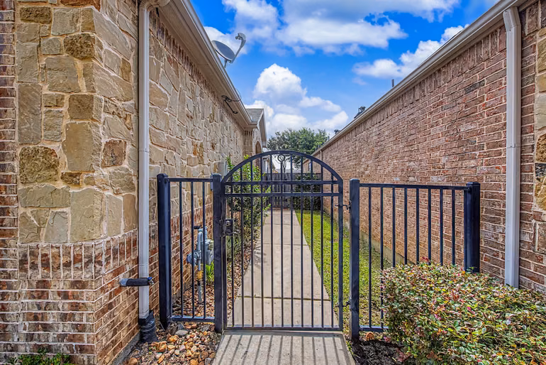 Photo 5 of 4915 N Caponi Falls Lane S, Katy, TX