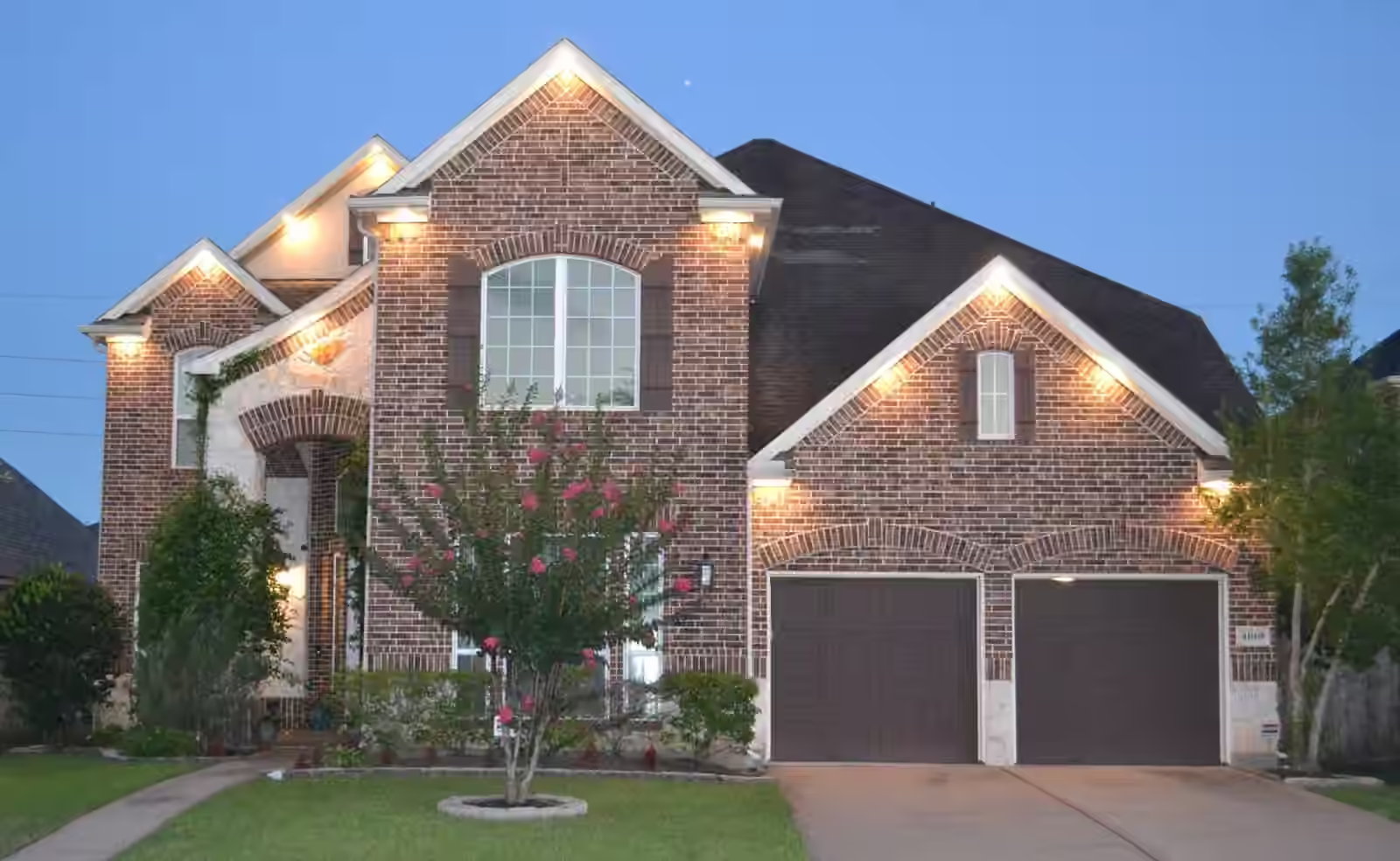 Photo 2 of 4619 Rockton Hills Lane, Sugar Land, TX