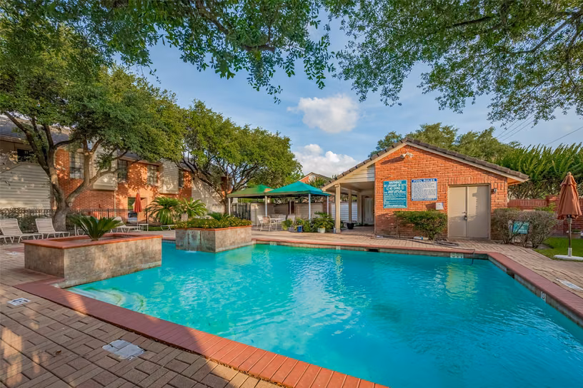 Photo of 2211 S Kirkwood Road 19, Houston, TX