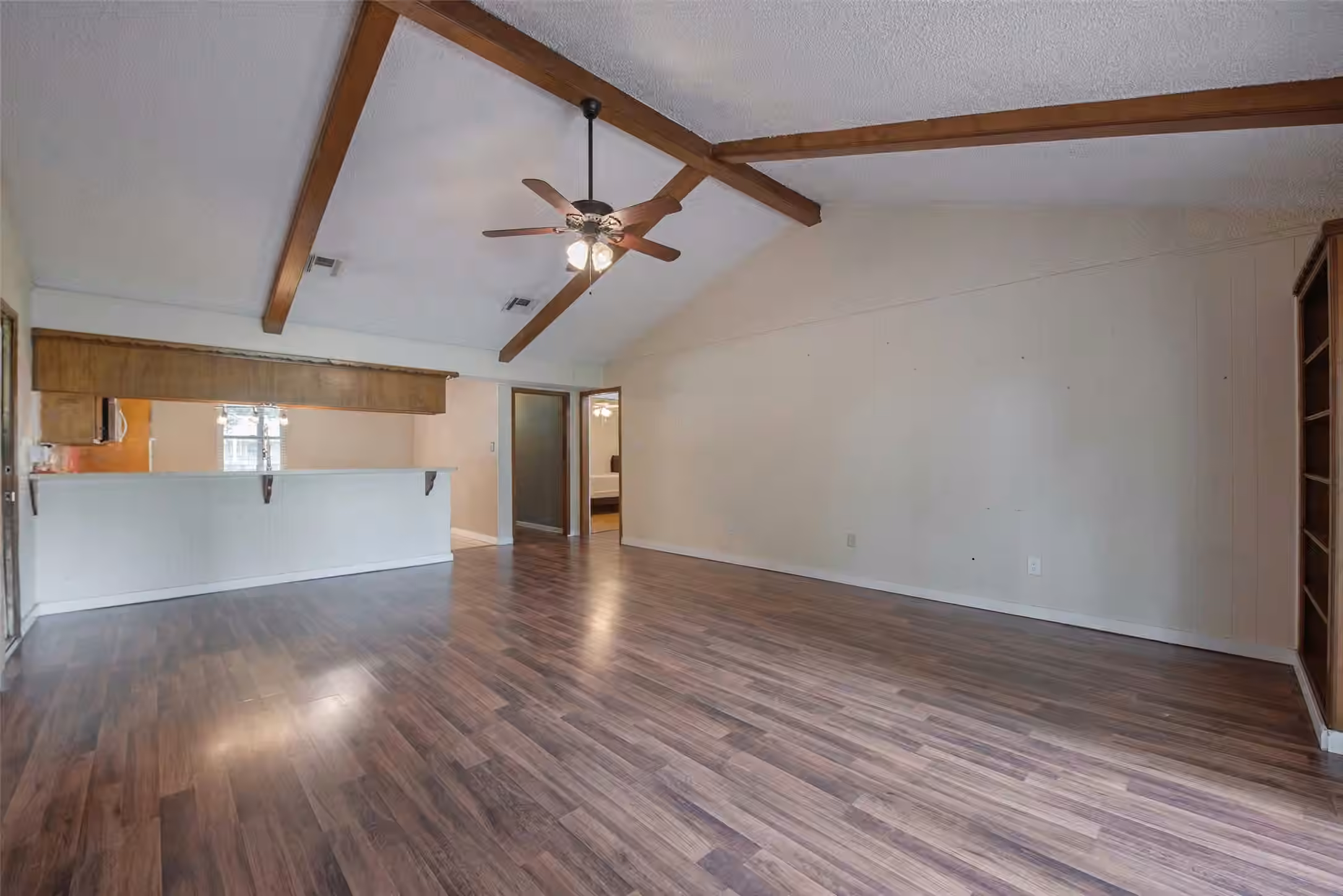Photo 7 of 504 Walnut Street, Waller, TX
