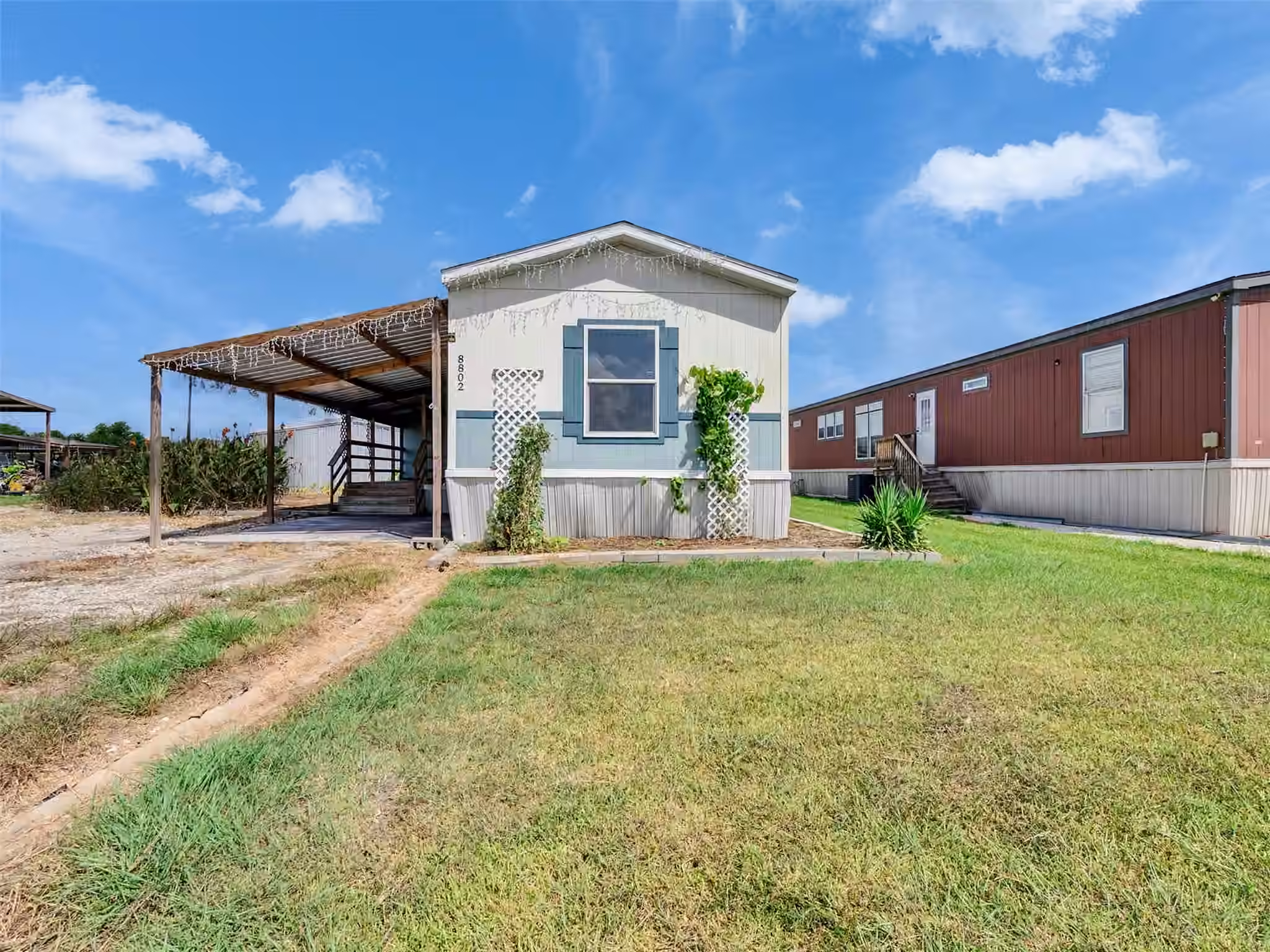 Photo 2 of 8802 Los Robles Avenue, Alvin, TX
