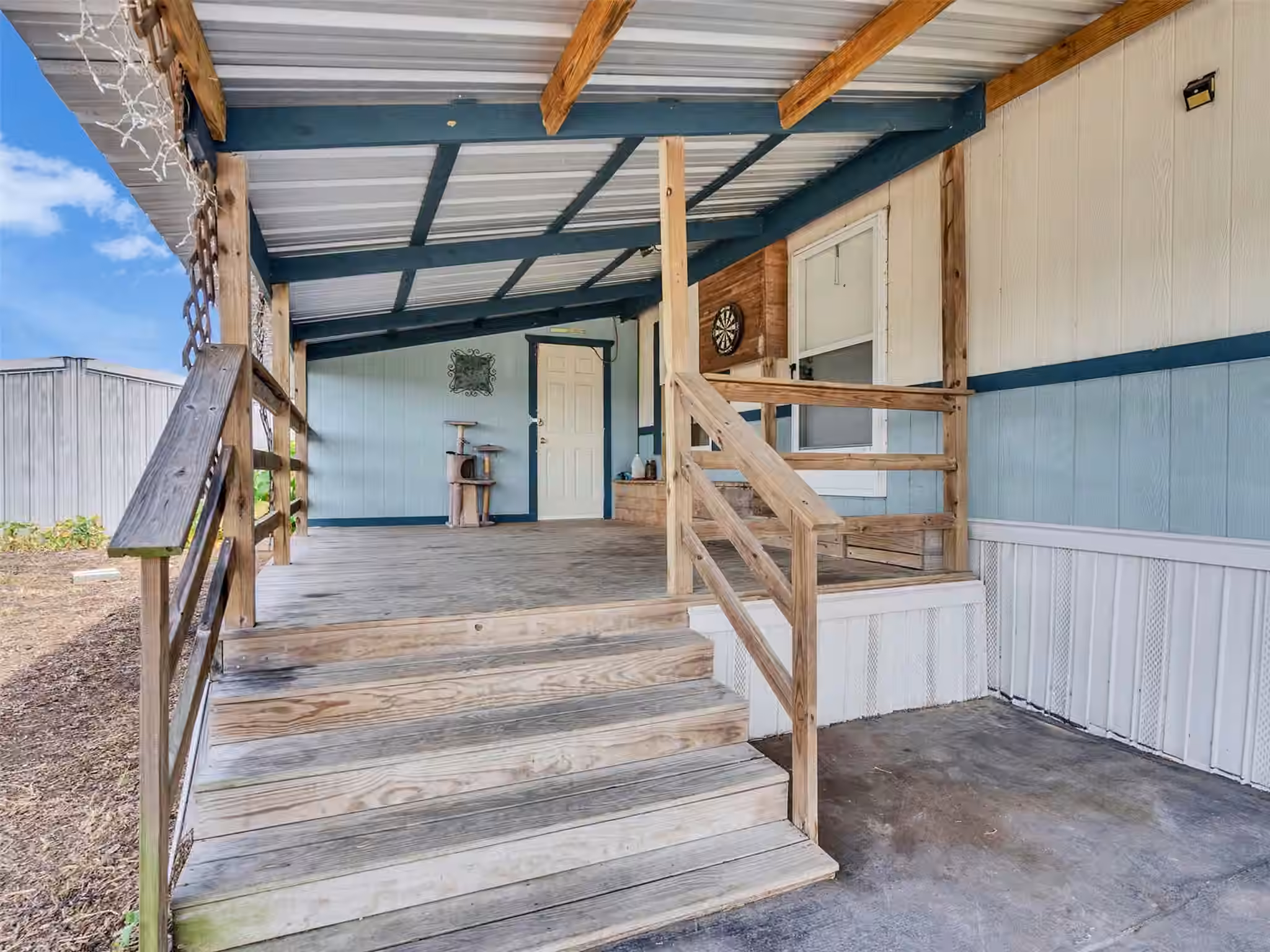 Photo 6 of 8802 Los Robles Avenue, Alvin, TX