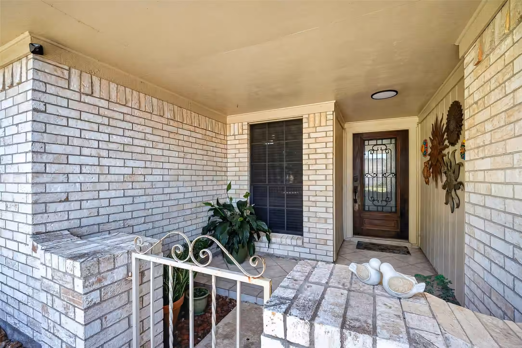 Photo 4 of 4810 Pocahontas Drive, Pasadena, TX