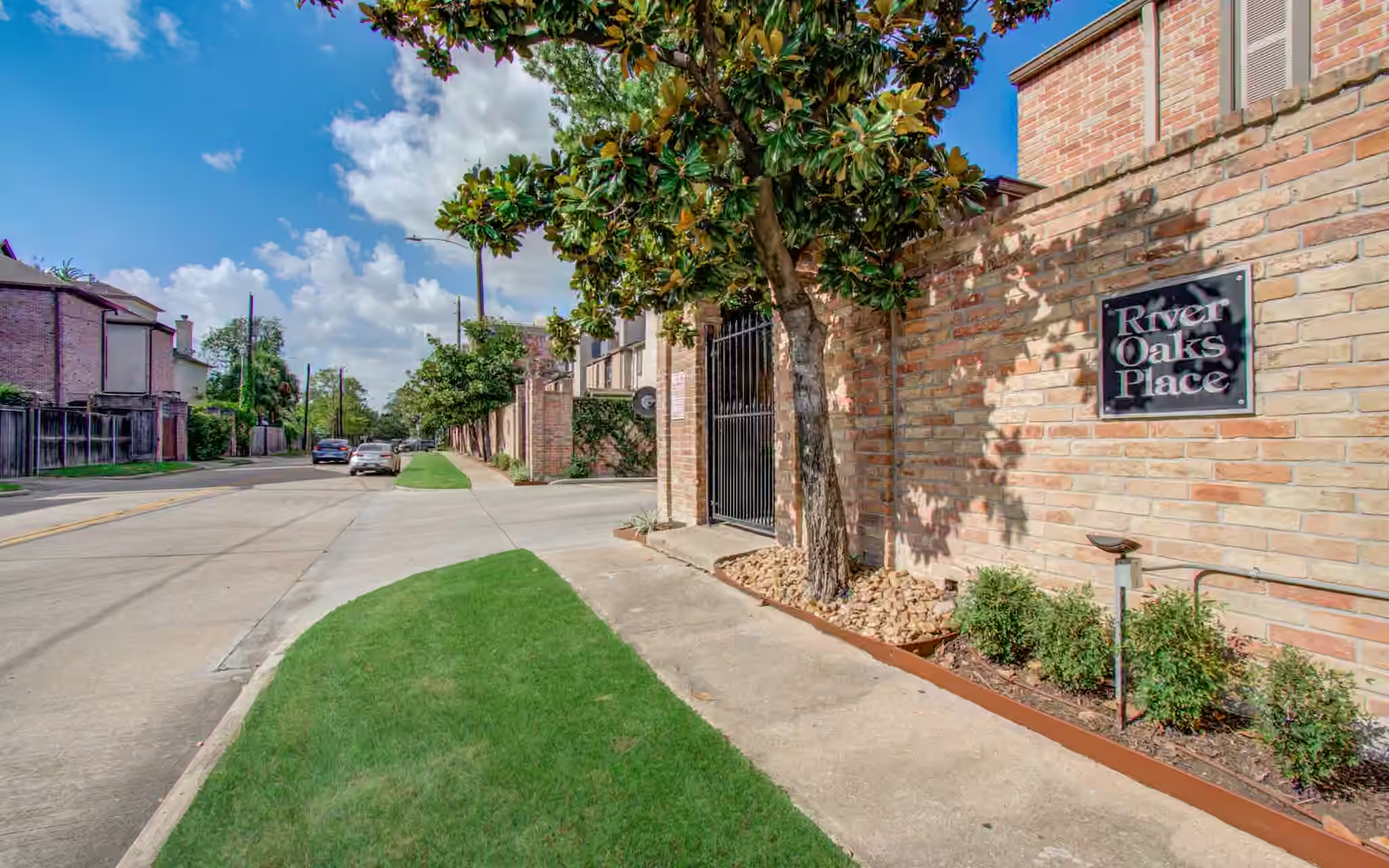 Photo 3 of 1201 Mcduffie Street 206, Houston, TX