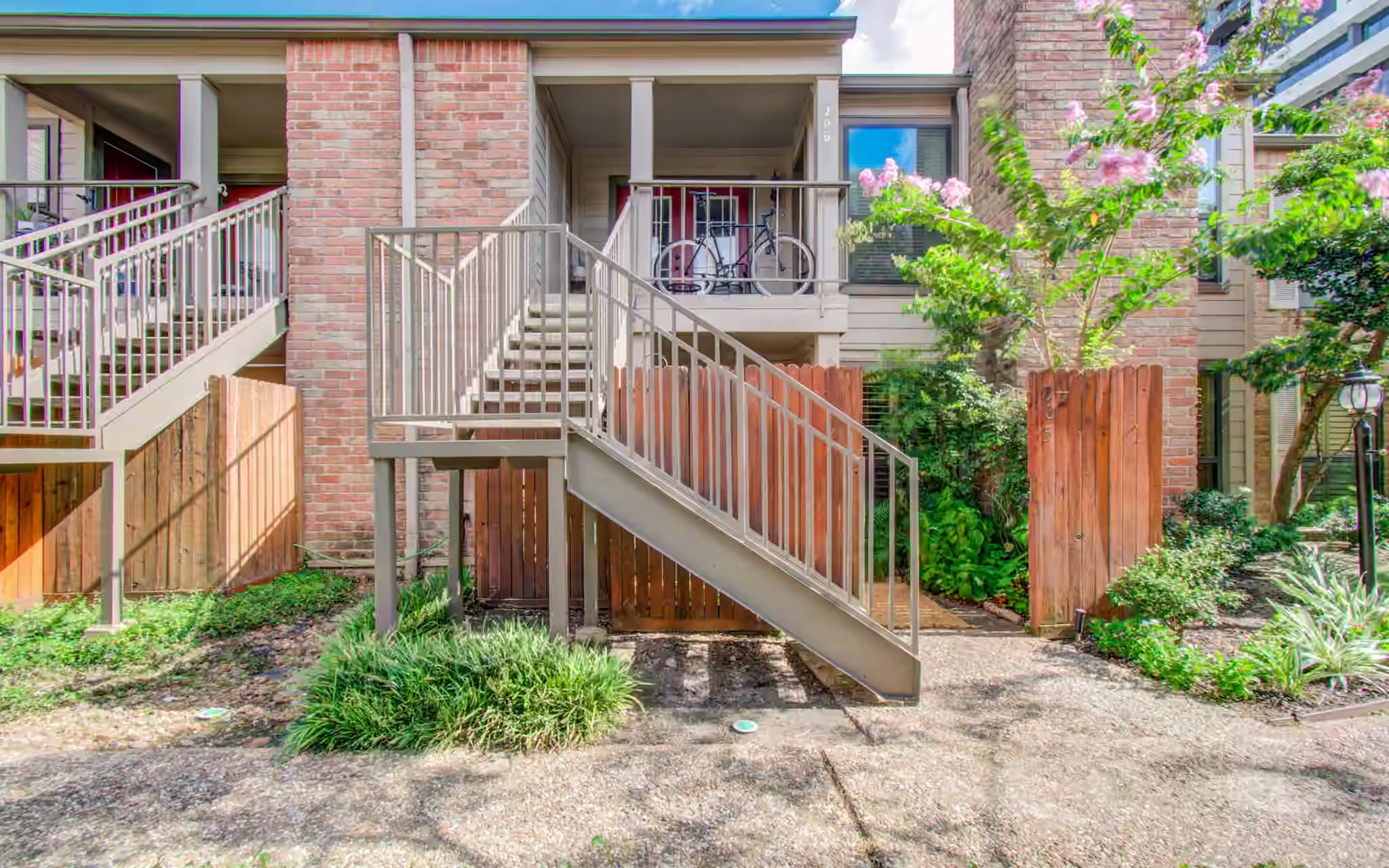 Photo 7 of 1201 Mcduffie Street 206, Houston, TX