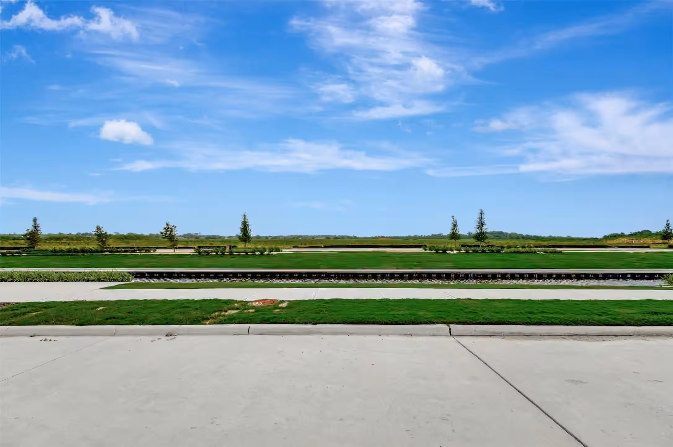 Photo 5 of 12127 Canal View Boulevard, Mont Belvieu, TX