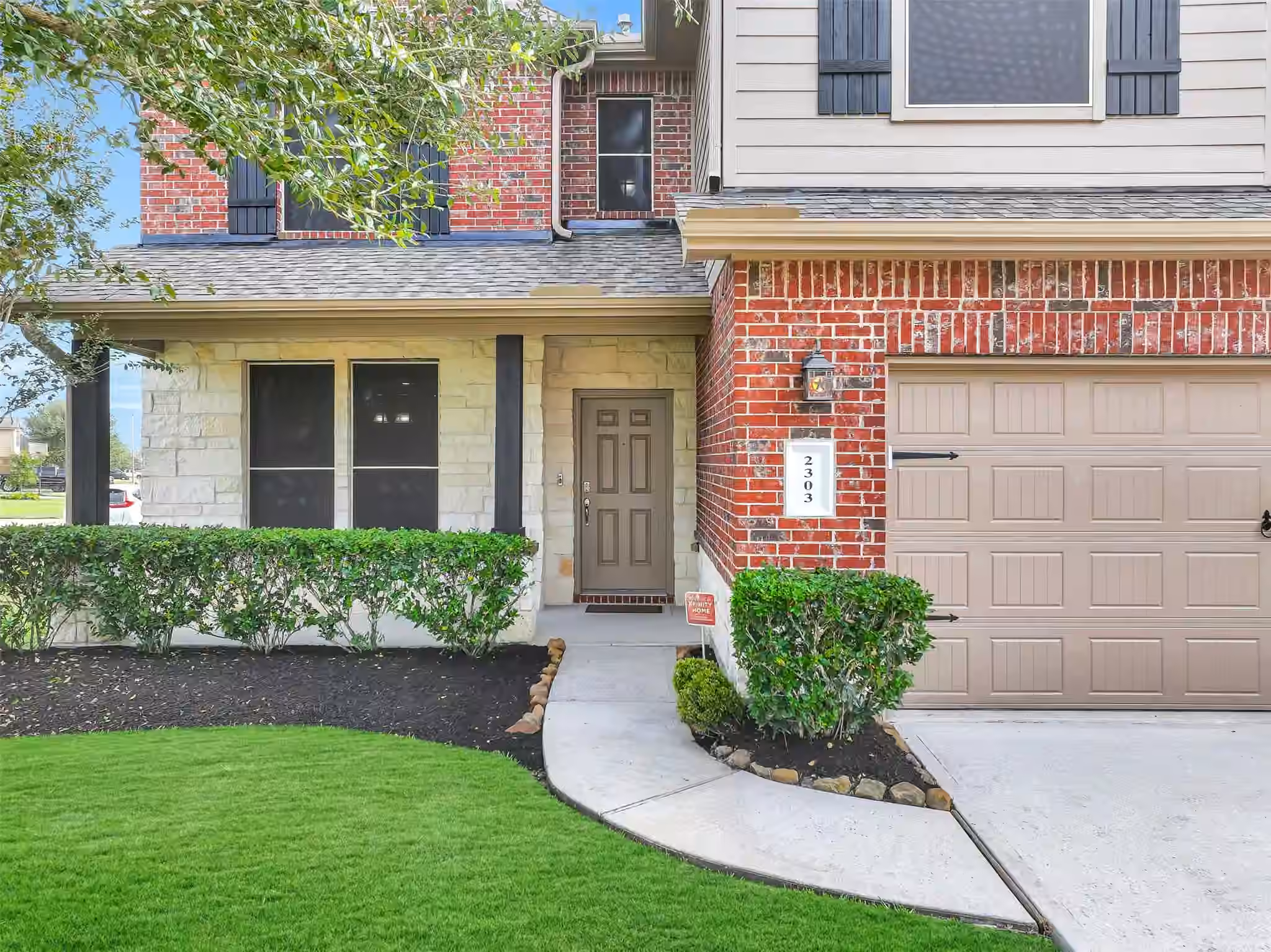 Photo 3 of 2303 Deer Trace Court, Crosby, TX