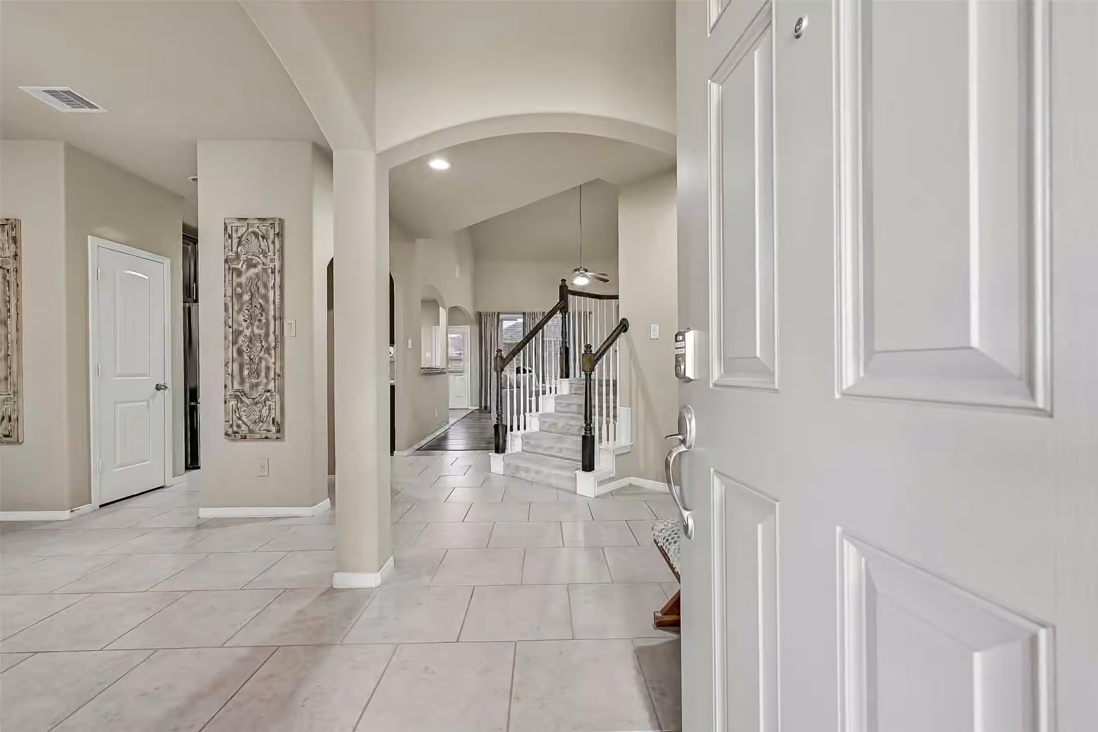 Photo 4 of 2303 Deer Trace Court, Crosby, TX