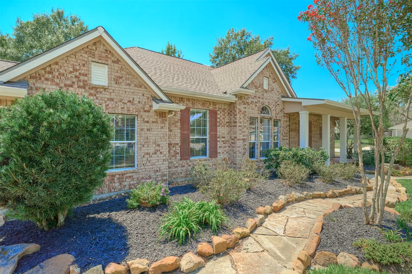 Photo 4 of 2118 Tessie Cove Lane, Spring, TX