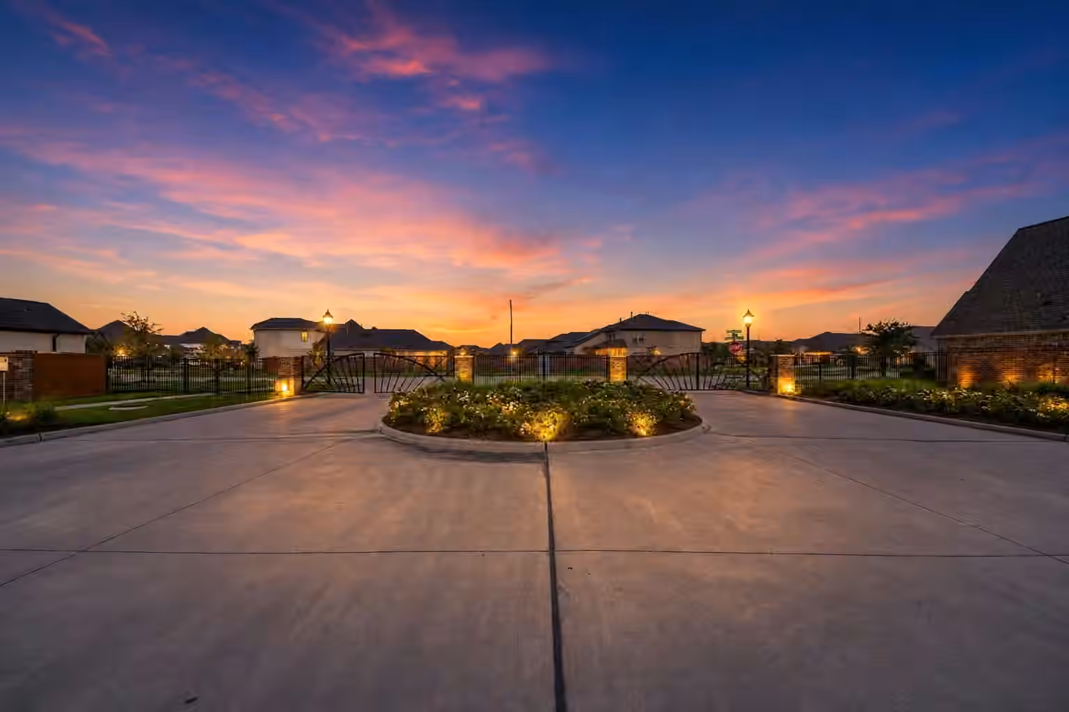 Photo 2 of 717 Lacosta Creek Lane, Katy, TX