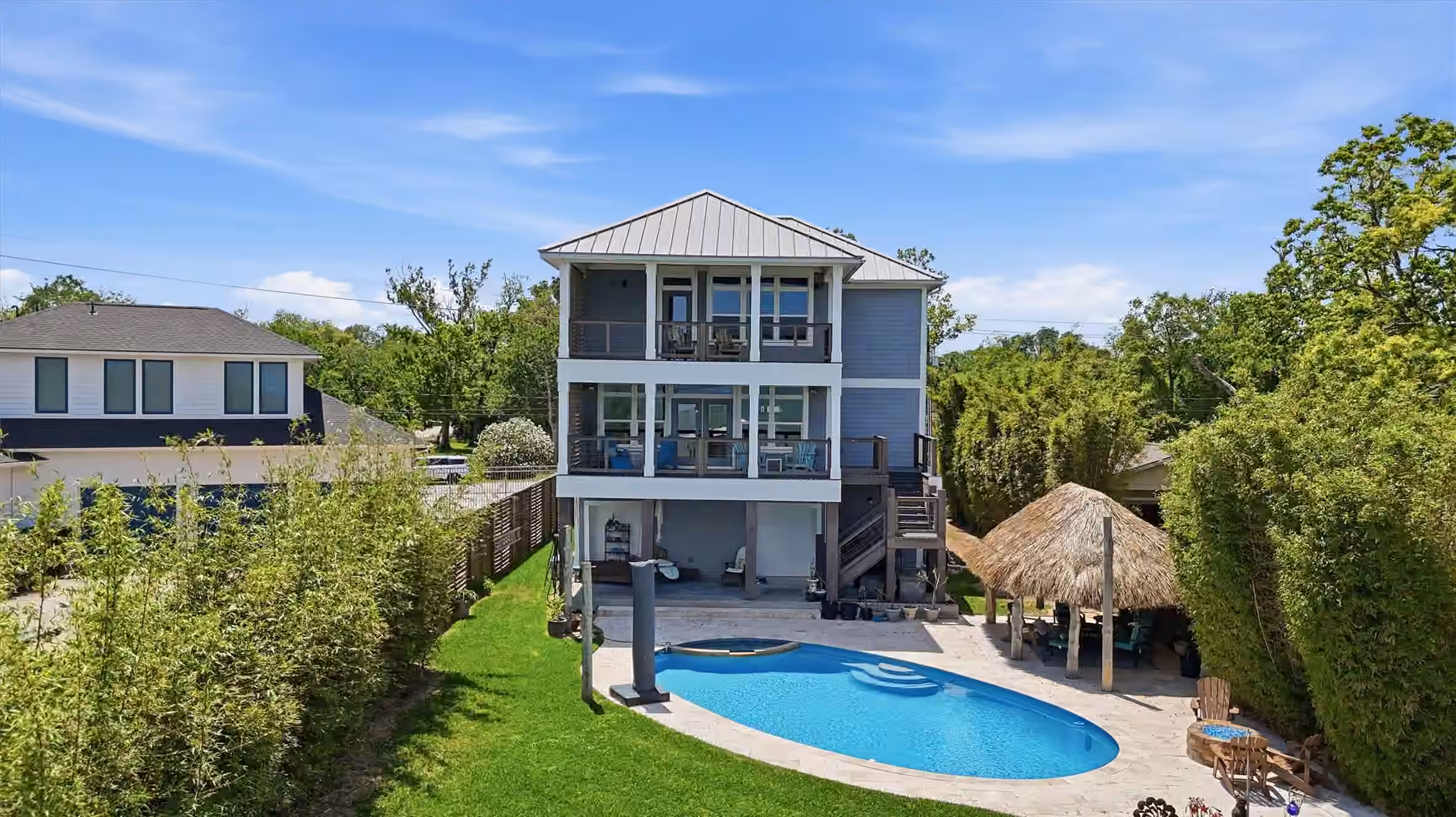 Photo 2 of 4019 Bayshore Drive Drive, Bacliff, TX