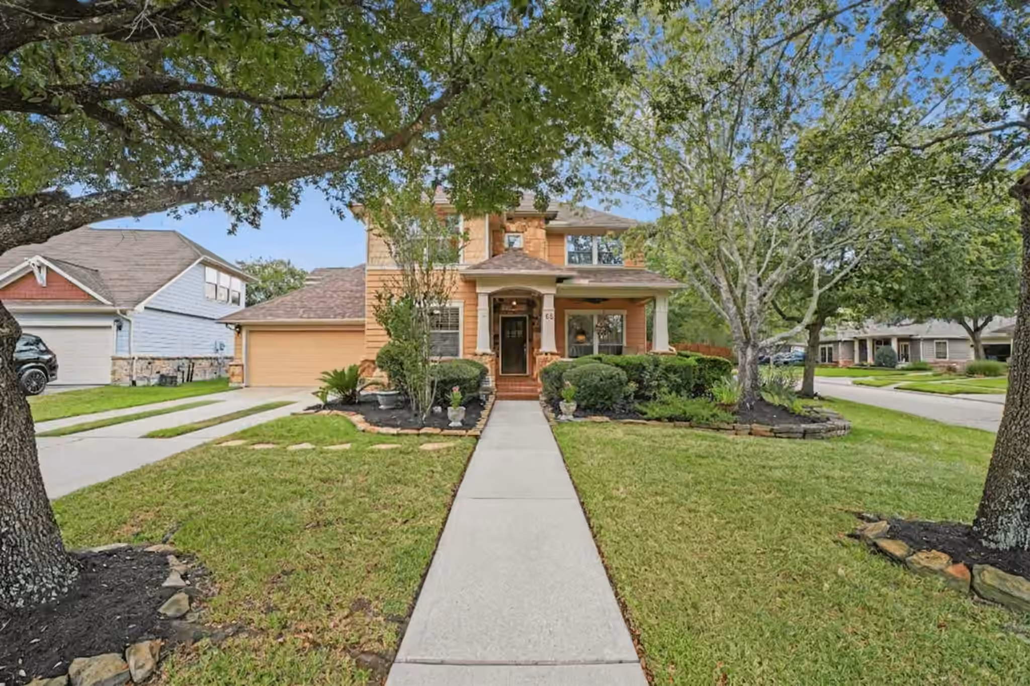 Photo of 62 W Tapestry Park Circle, The Woodlands, TX 77381