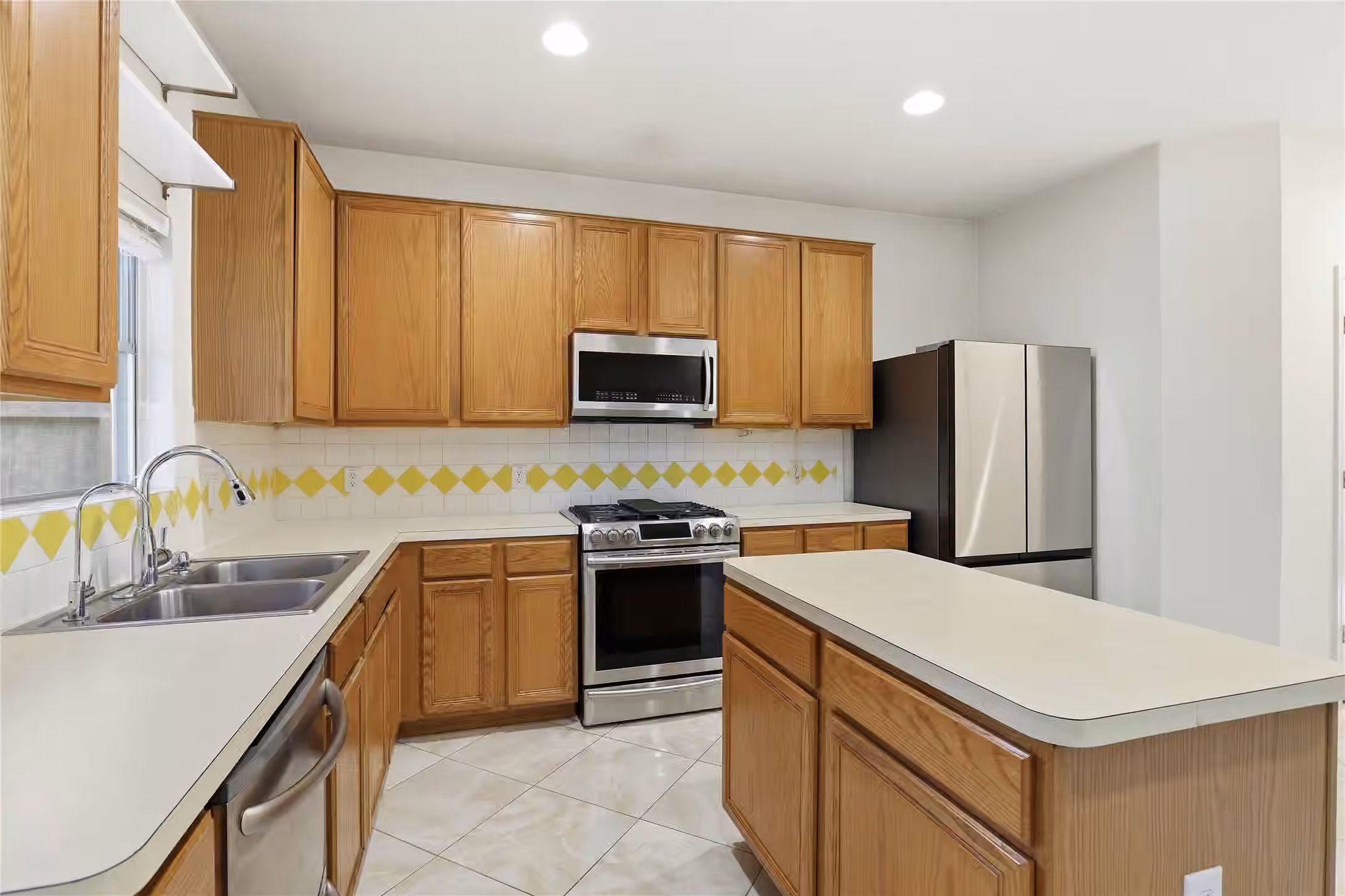 Photo 5 of 14419 Heron Marsh Drive, Cypress, TX