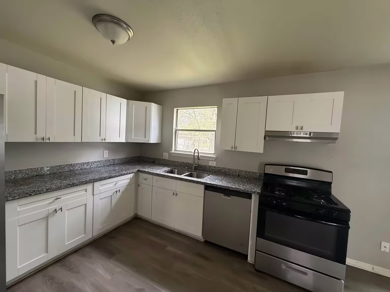 Photo 7 of 10341 Caxton Street, Houston, TX