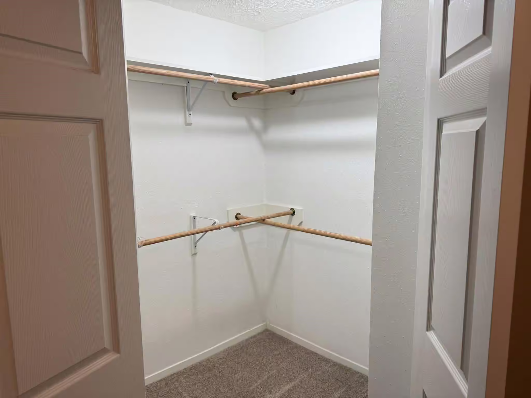 Photo 5 of 9415 Kilrenny Drive, Spring, TX